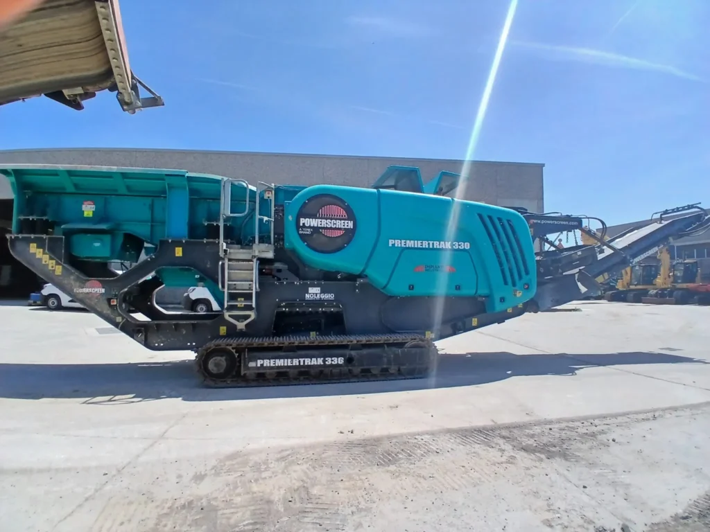 Premiertrak 330