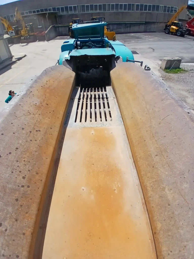 Premiertrak 330