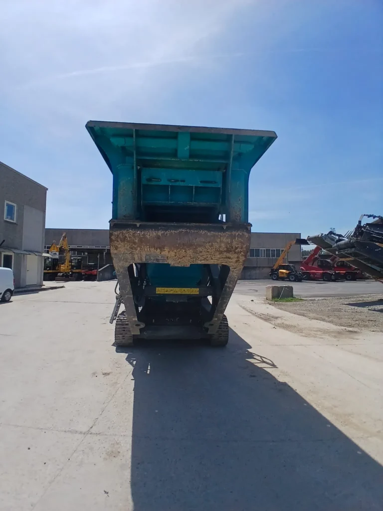 Premiertrak 330