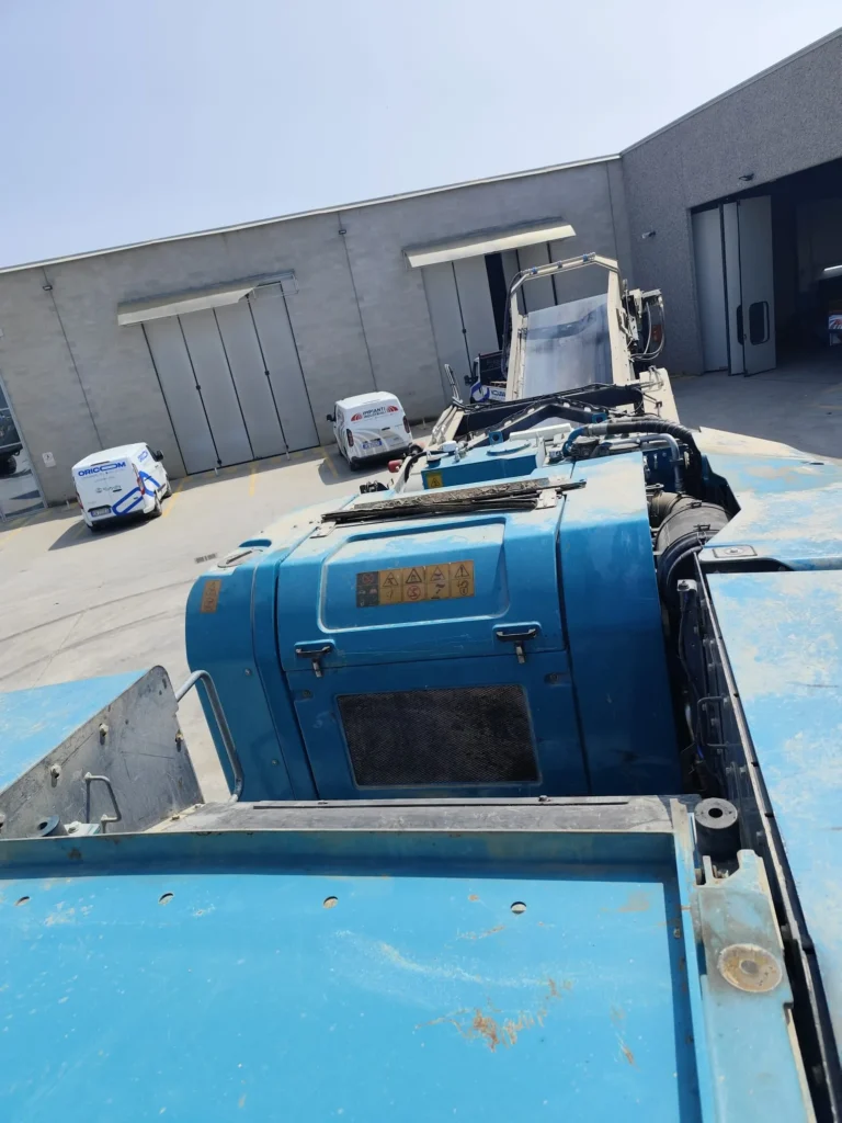 PREMIERTRAK R400x